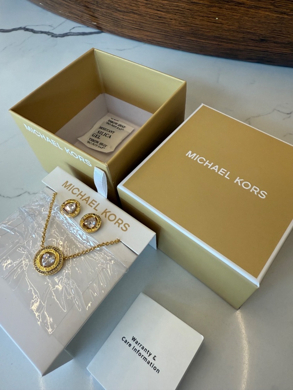 New Michael Kors Set of Gold tone Heart Shape Crystal Necklace & Earrings - Picture 12 of 15